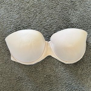 PINK Strapless Bra